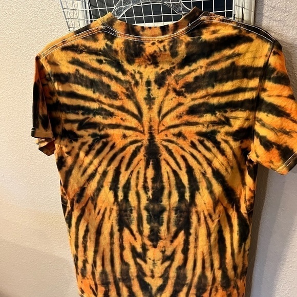 KISS End Of The Road World Tour Two-Sided Reverse Tie-Dye T-Shirt S - Picture 3 of 4